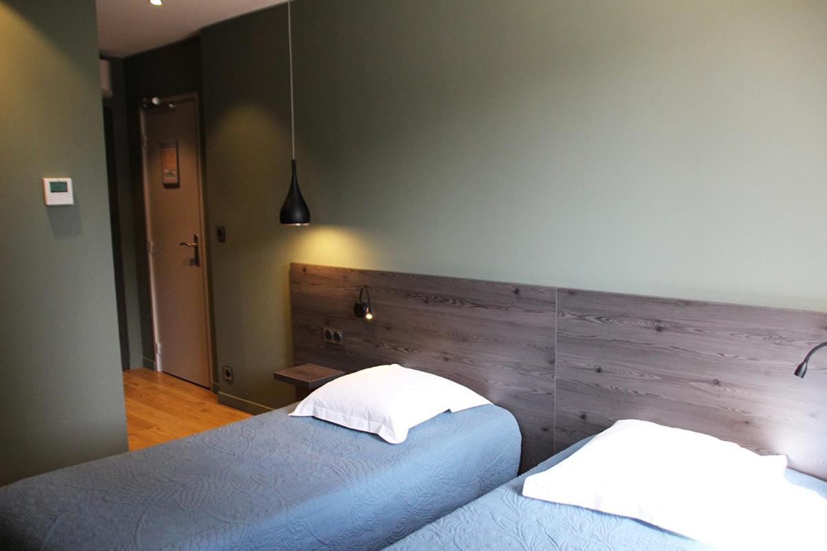 Hotel Le Pont Neuf Saint-Affrique Ngoại thất bức ảnh