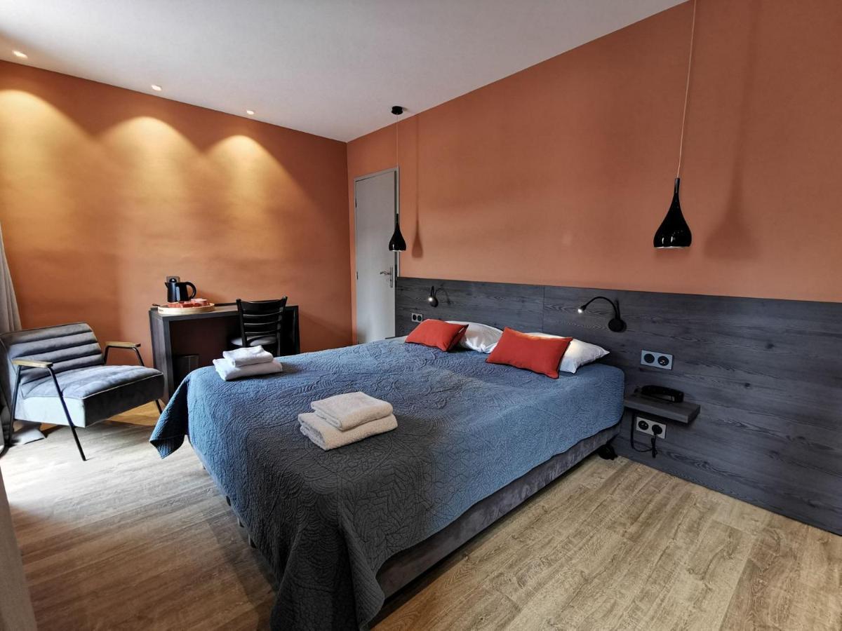 Hotel Le Pont Neuf Saint-Affrique Ngoại thất bức ảnh